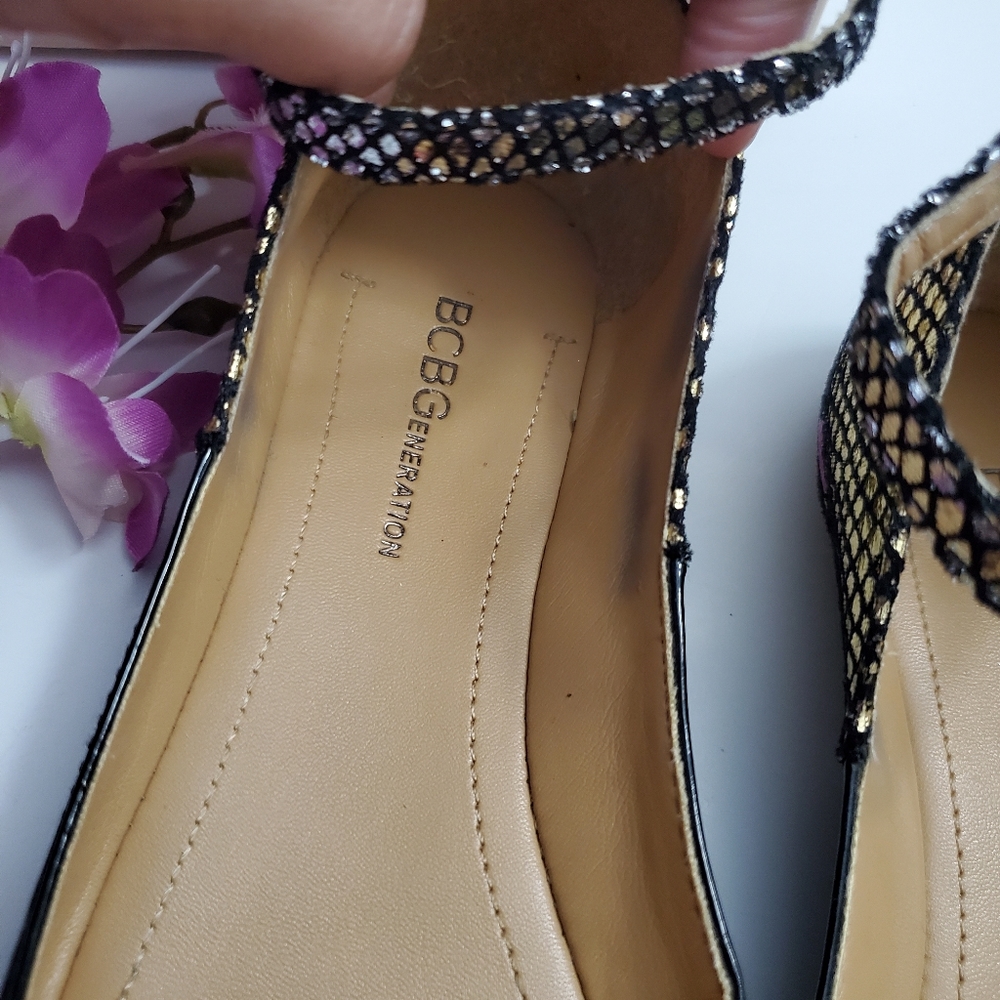BCBGENERATION Black Pointy ToeFlats - Picture 9 of 11